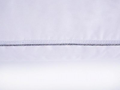 Подушка Natures пуховая средняя Серебряная мечта 68х68 купить в интернет магазине LiveStor.ru