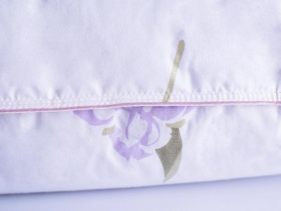Подушка Natures гусиный пух "Царственный Ирис" 68х68 купить в интернет магазине LiveStor.ru