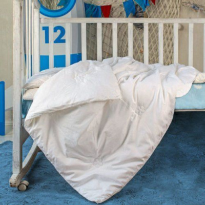 Шелковое одеяло "Comfort Premium", среднее (110х140 (детское) арт.Q0101CH) в магазине LiveStor.ru