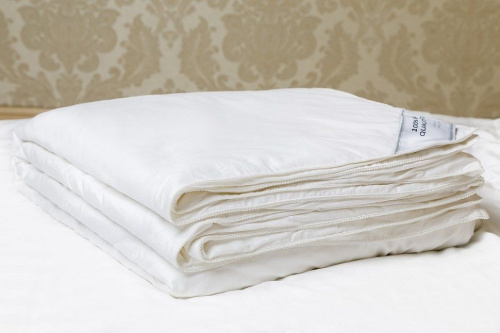 Шелковое одеяло Luxe Dream Premium Silk Grand 150x200 купить в интернет магазине LiveStor.ru